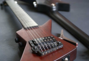 guitare-electrique-de-voyage