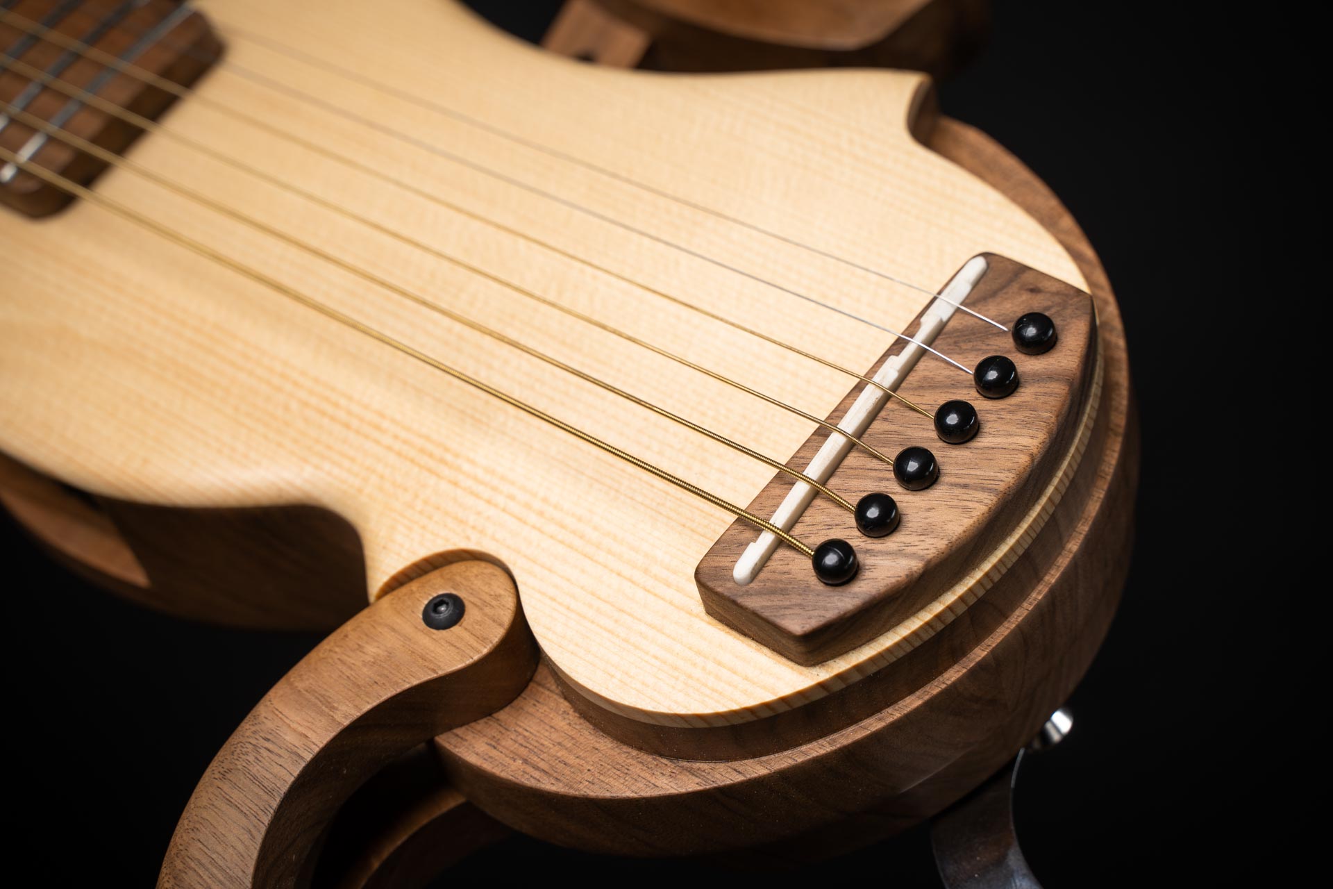 Guitare de voyage acoustique et electroacoustic Tourbus Acoustic