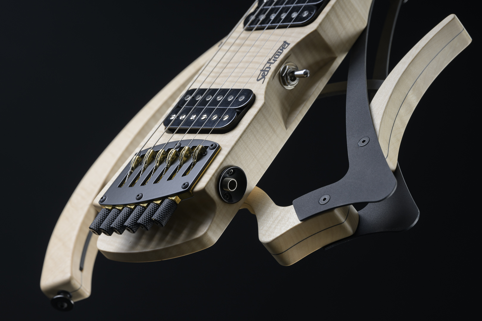 chevalet-guitare-headless-multiscale-pliable