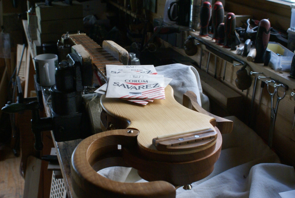 Guitare-de-voyage-cordes-Nylon