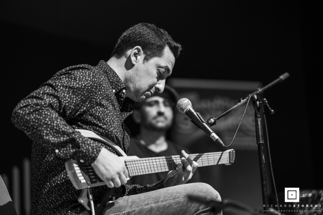 richardstorchi.com Demo internationale de la guitare Samir Maamari - Mantispa Sébastien Gavet